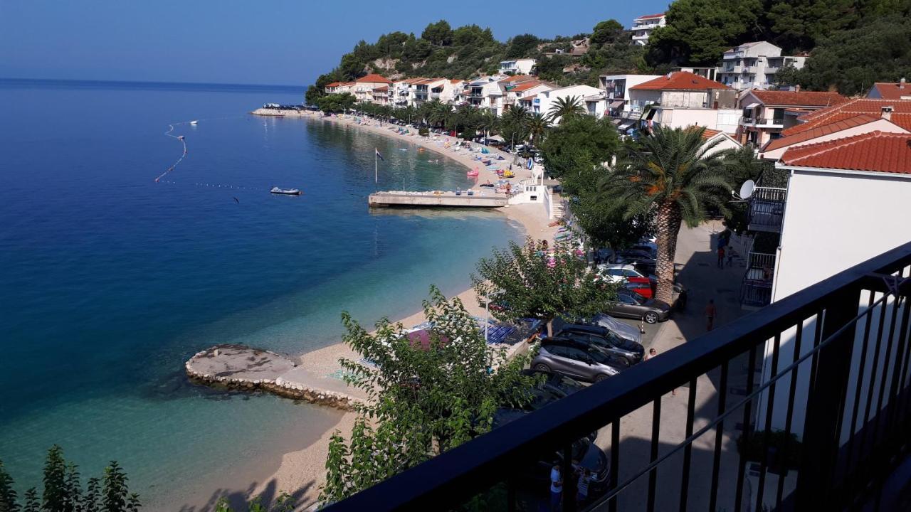 Beachfront Comfort Apartments Sinajko Подгора Экстерьер фото