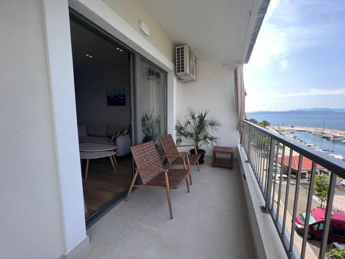 Beachfront Comfort Apartments Sinajko Подгора Экстерьер фото