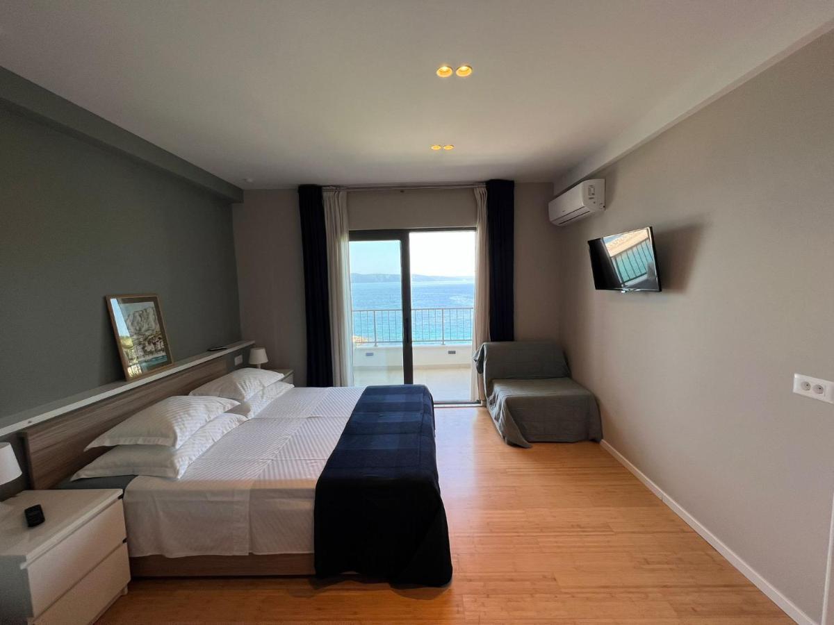 Beachfront Comfort Apartments Sinajko Подгора Экстерьер фото