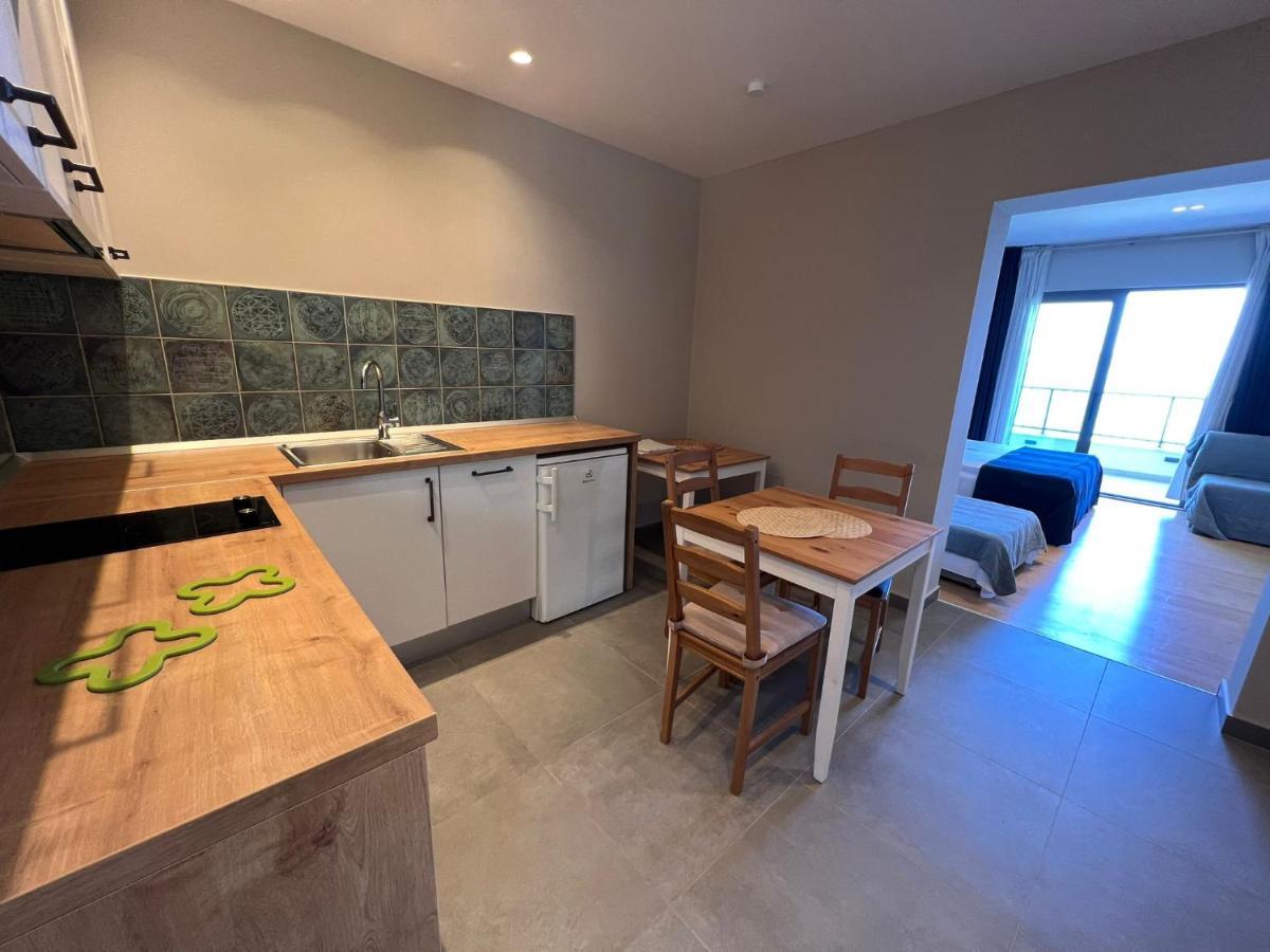 Beachfront Comfort Apartments Sinajko Подгора Экстерьер фото
